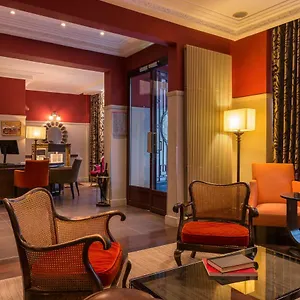 Crystal Otel