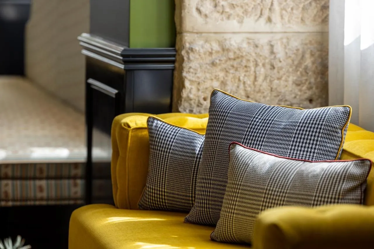 Hotel Louis II Paris