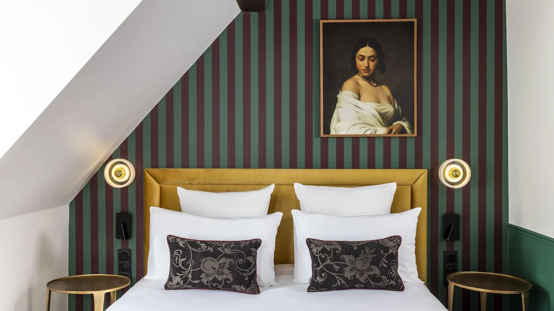 Hotel Louis II Paris 4*,