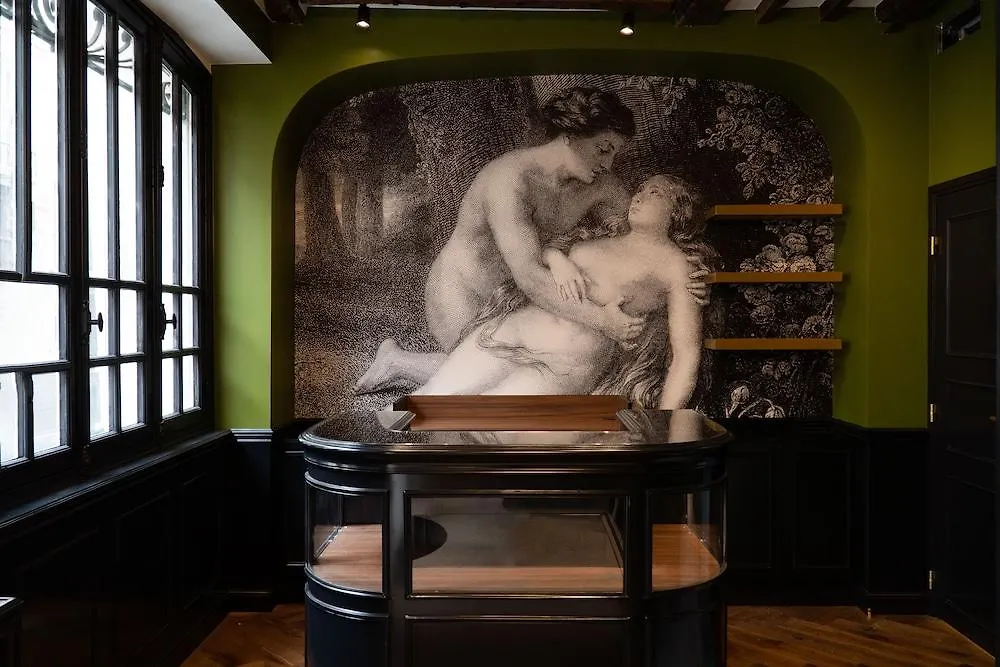 Hotel Louis II Paris