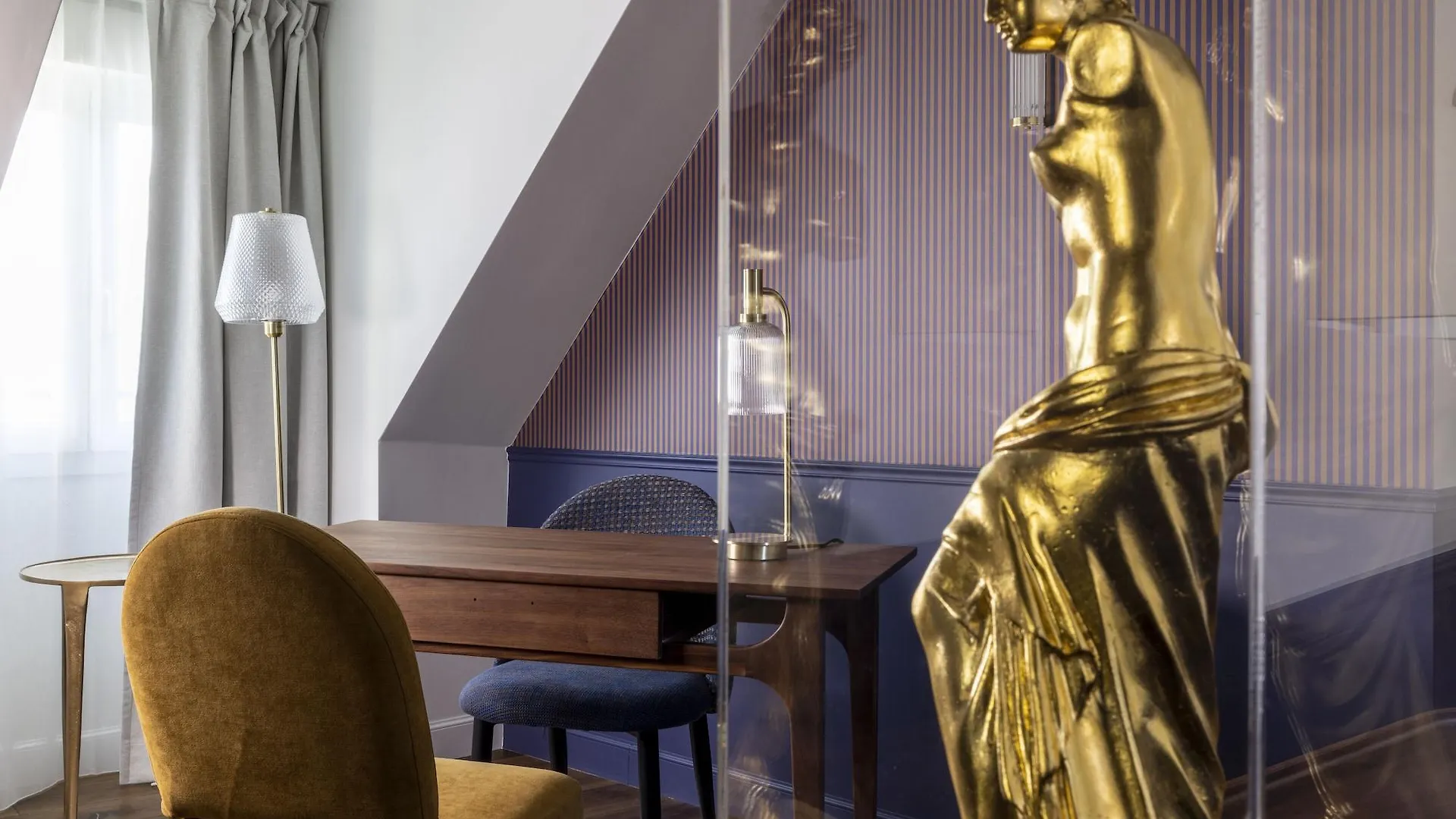 Hotel Louis II Paris